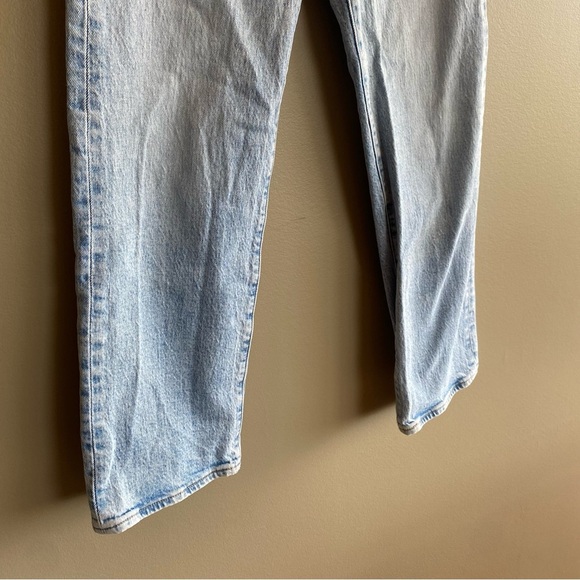 Levi's Ribcage Premium Denim Straight Size 24 Light Wash Jeans - Picture 5 of 11
